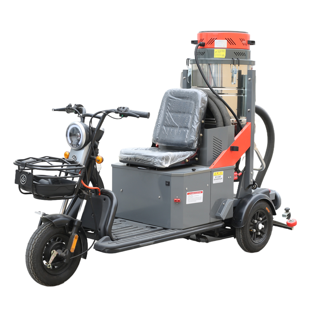 RV100S Ride On Industrial Vacuum Cleaner